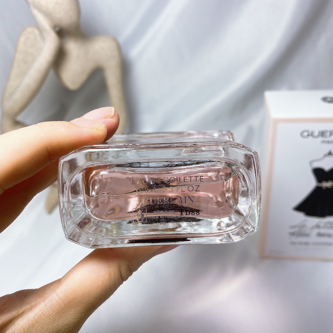Guerlain La Petite Robe Noire Ma Robe Cocktail Eau de Toilette - 100ml 4 i1631341028 7691 2