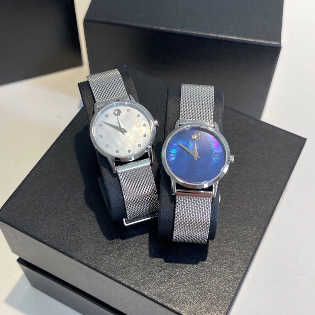 Часы Movado