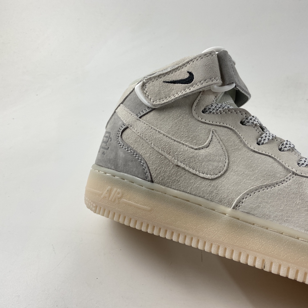 P260  NIKE Air Force 1 ’07 Mid 卫冕冠军 空军一号中帮运动休闲板鞋 807618-300