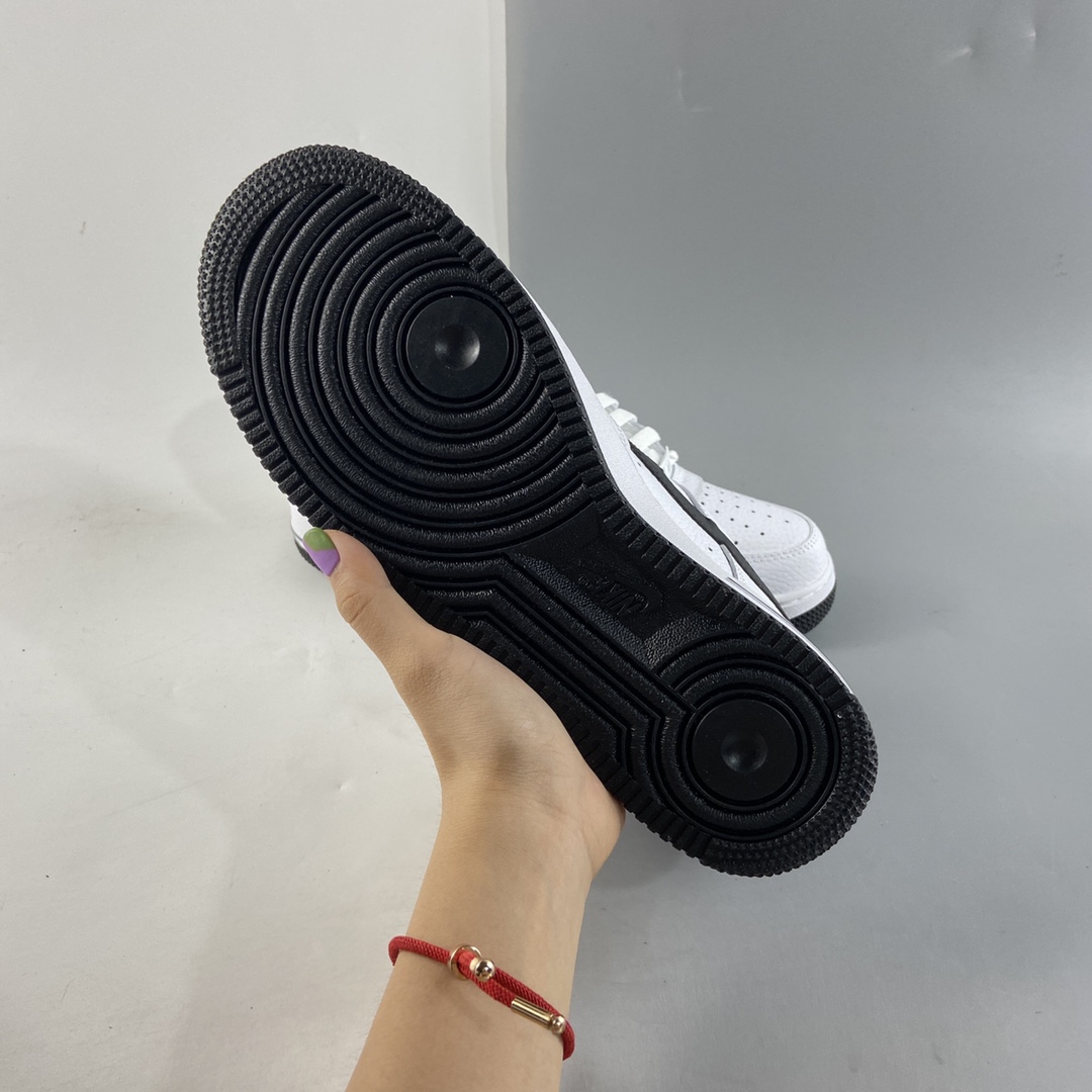 P200  NIKE Air Force 1’07 Low 空军一号低帮休闲板鞋 AA0287-100
