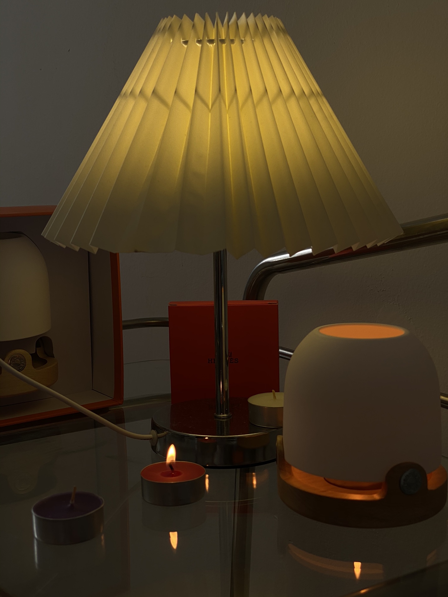 Crafted from fine white porcelain, this ambient candleholder gently diff - Comprehensive