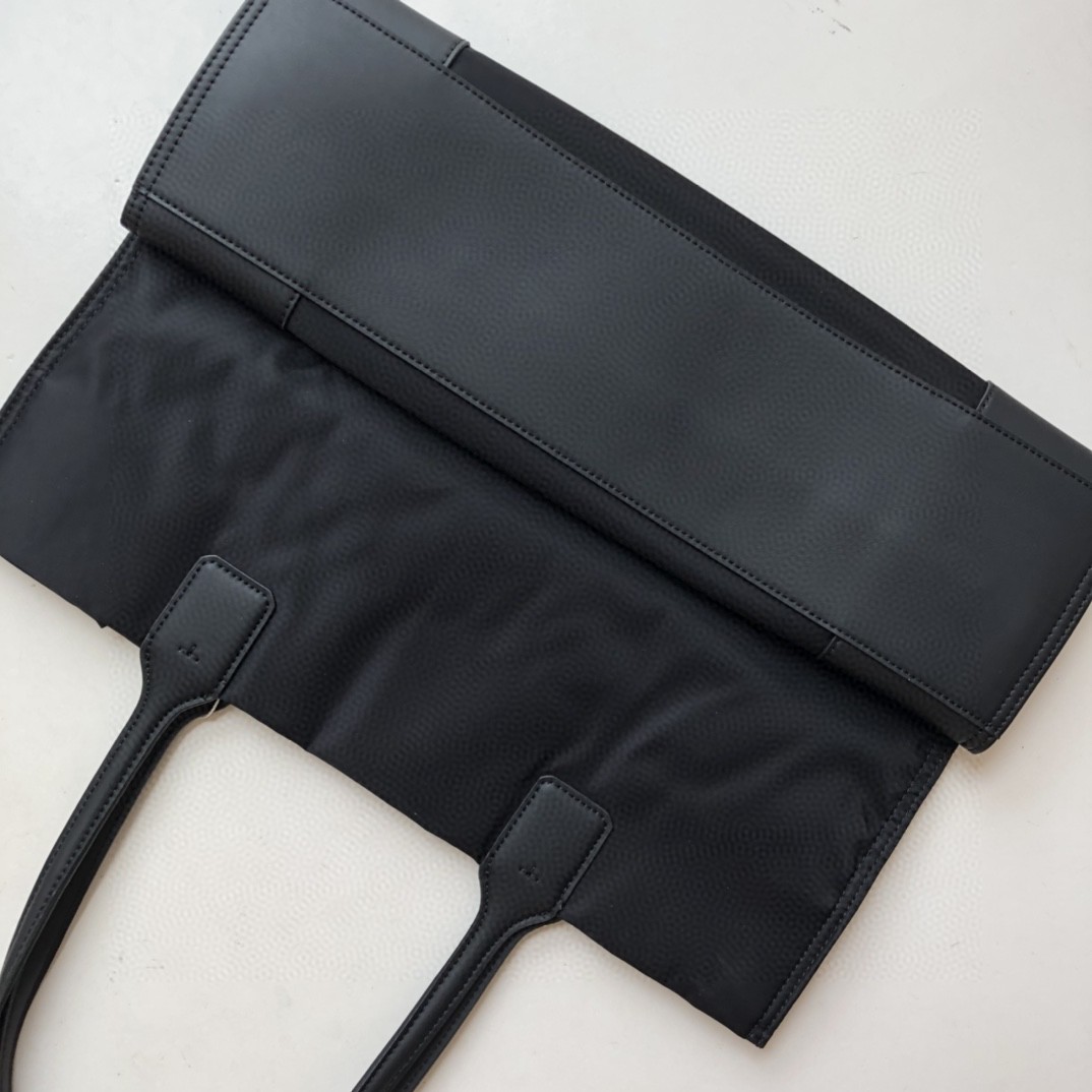 Tory Burch ～这是旧款 ，款号0078，小号 ，新logo 新里布