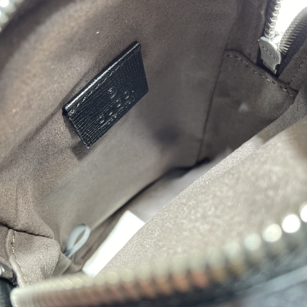 GUCCI古驰互扣式双G迷你手袋672952