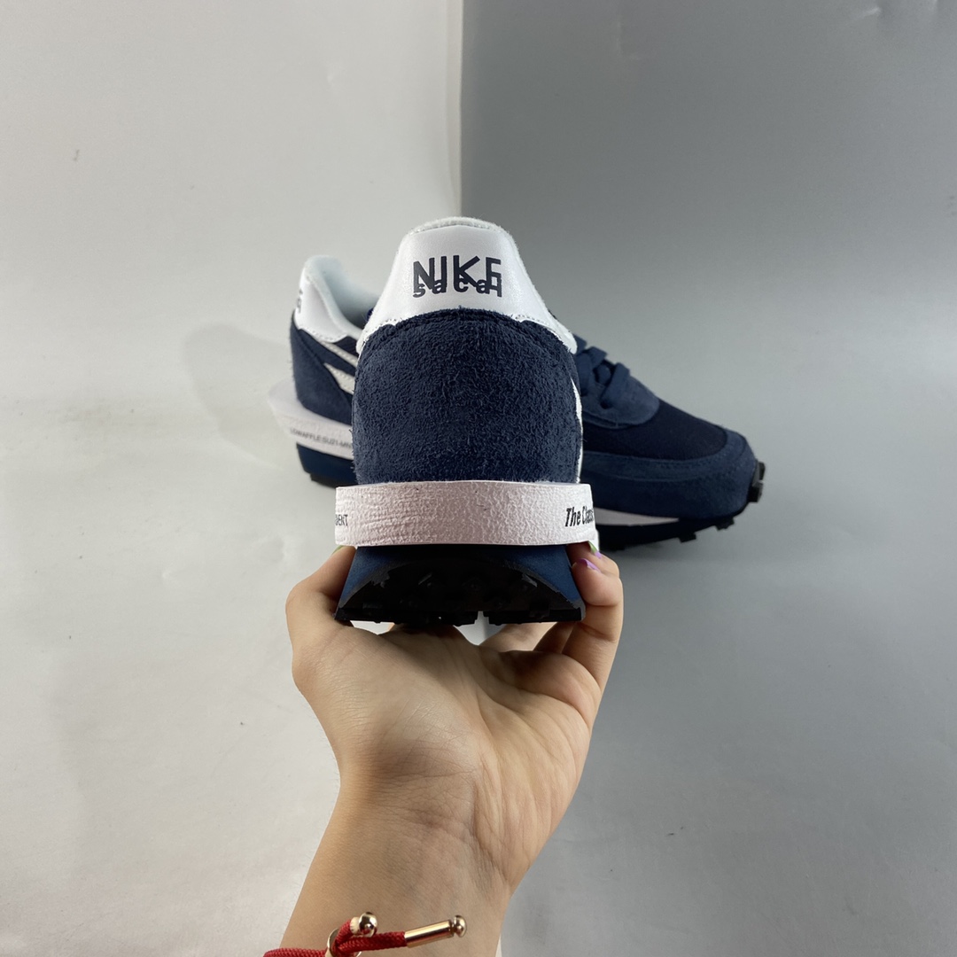 P300   Fragment Design x Sacai x NIKE LDWaffle 联名重叠设计前卫华夫变形休闲慢跑鞋 DH2684-400