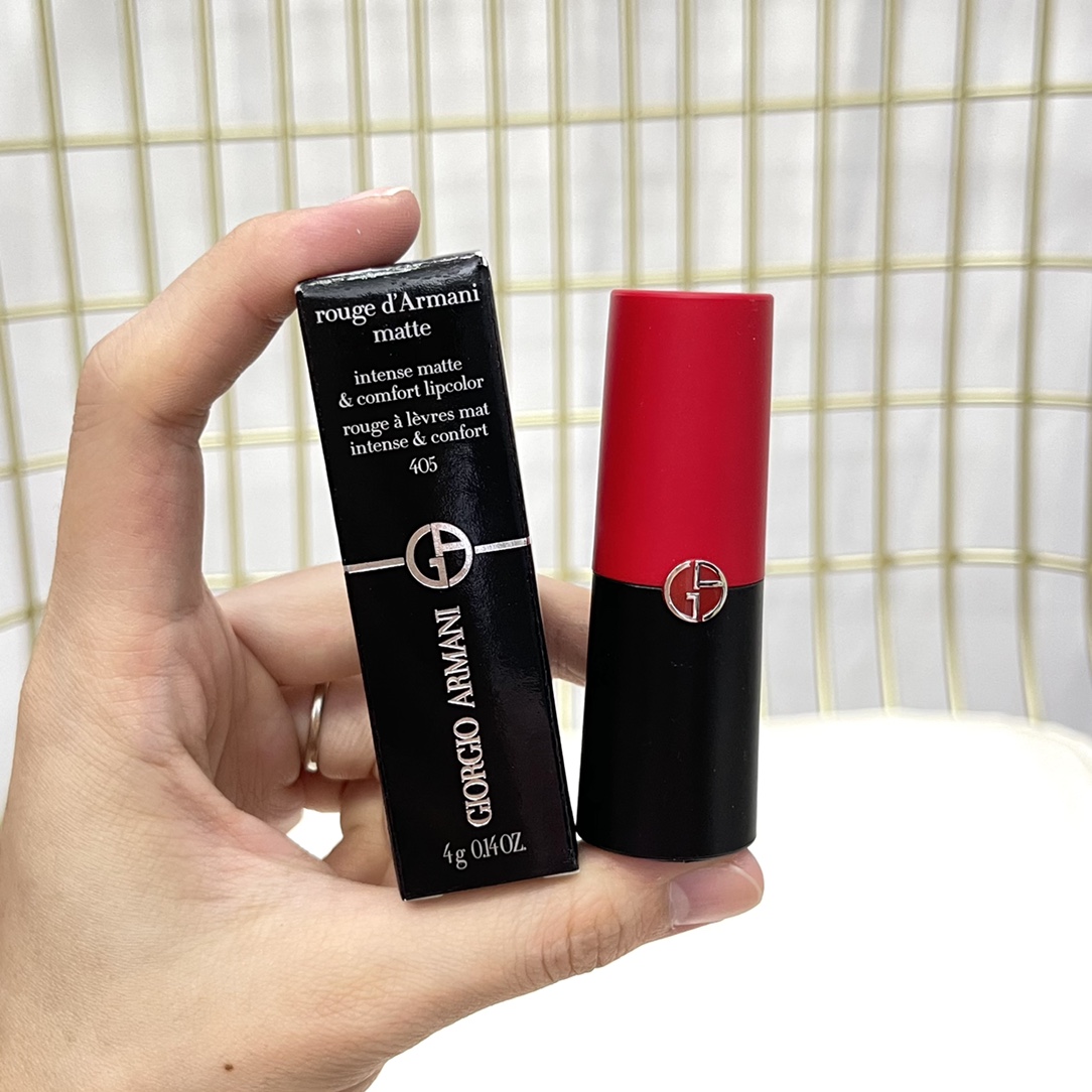Con etiqueta en chino ✔️ Labial mate de Armani 3.5g. Tonos: 404#, 502#, 400#, 405#, 406#.