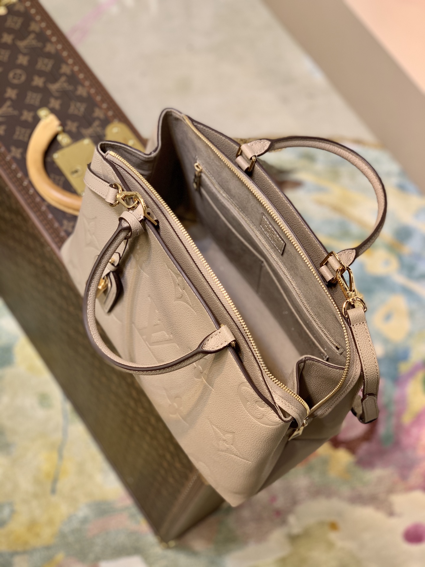 Louis Vuitton LV Grand Palais bag M45833灰色