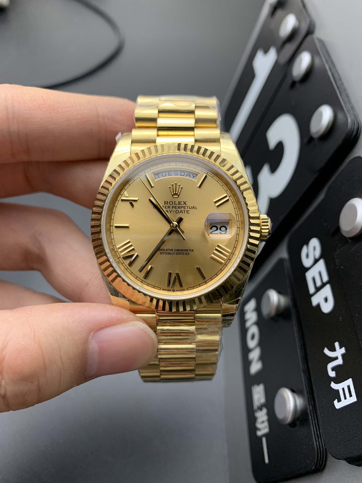 Rolex 星期日志