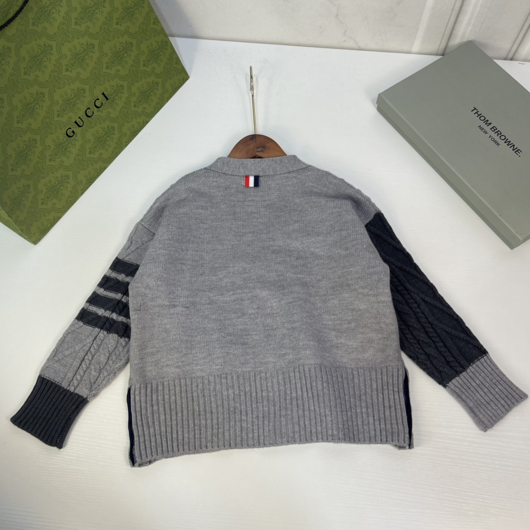 “THO* BROWNE SAMM RUNNEY 2021: Hottest Designer Brand with Cozy Fabric and Classic Style” - 图片 9