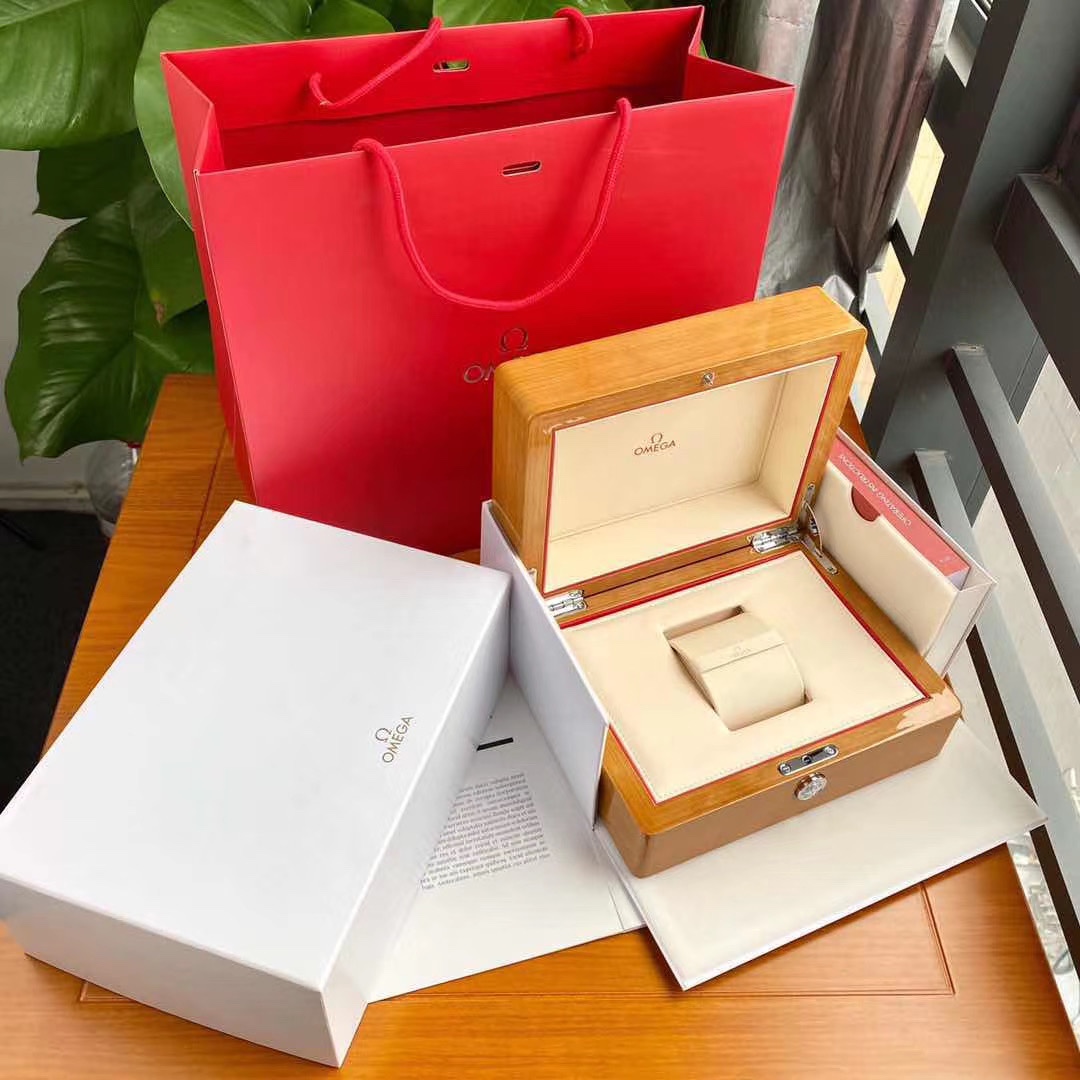 NO:711313,O MEGA European and American home,19860909O MEGA欧美 家,,Watch