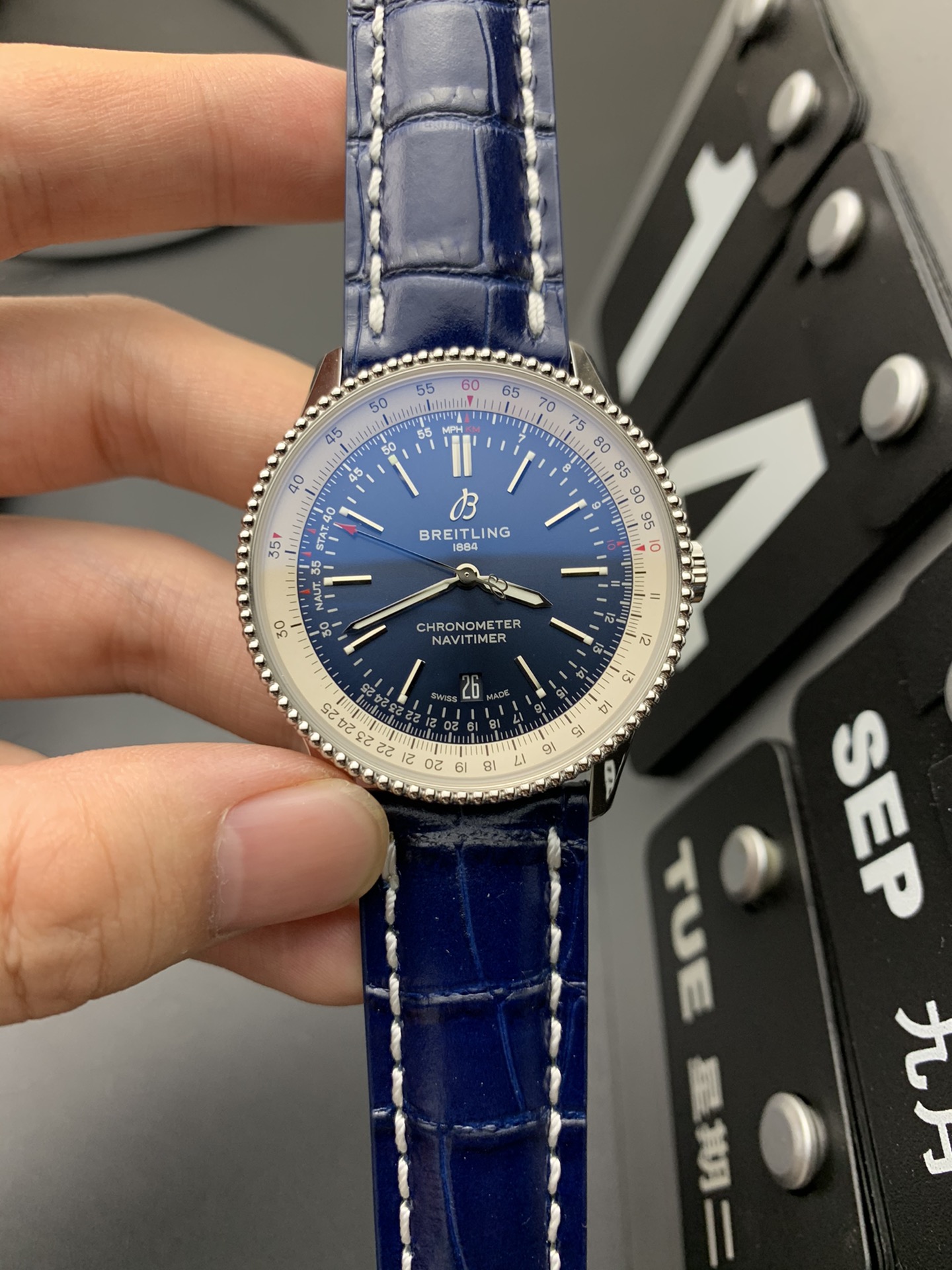 Breitling V7 百年灵航空计时