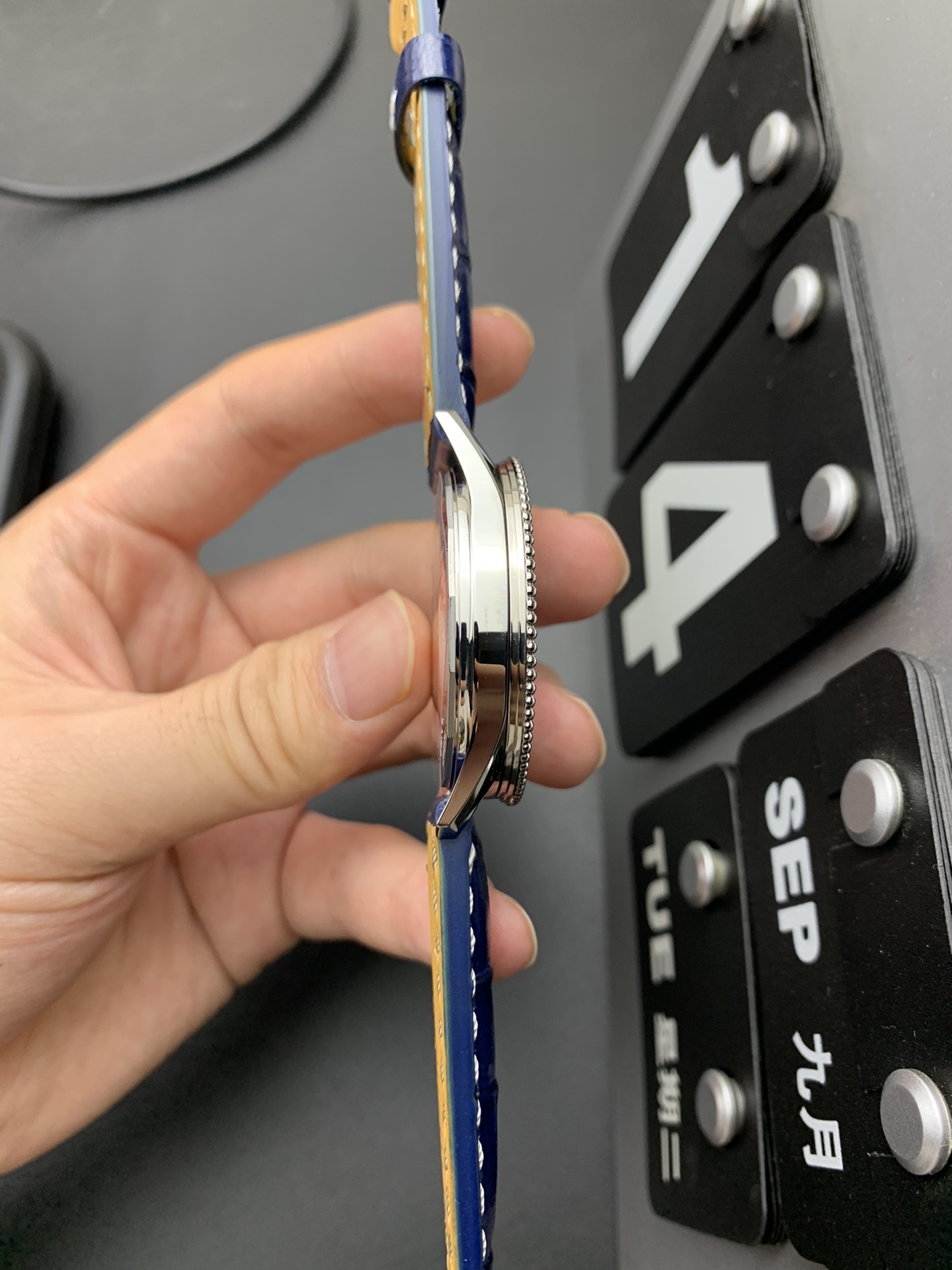 Breitling V7 百年灵航空计时
