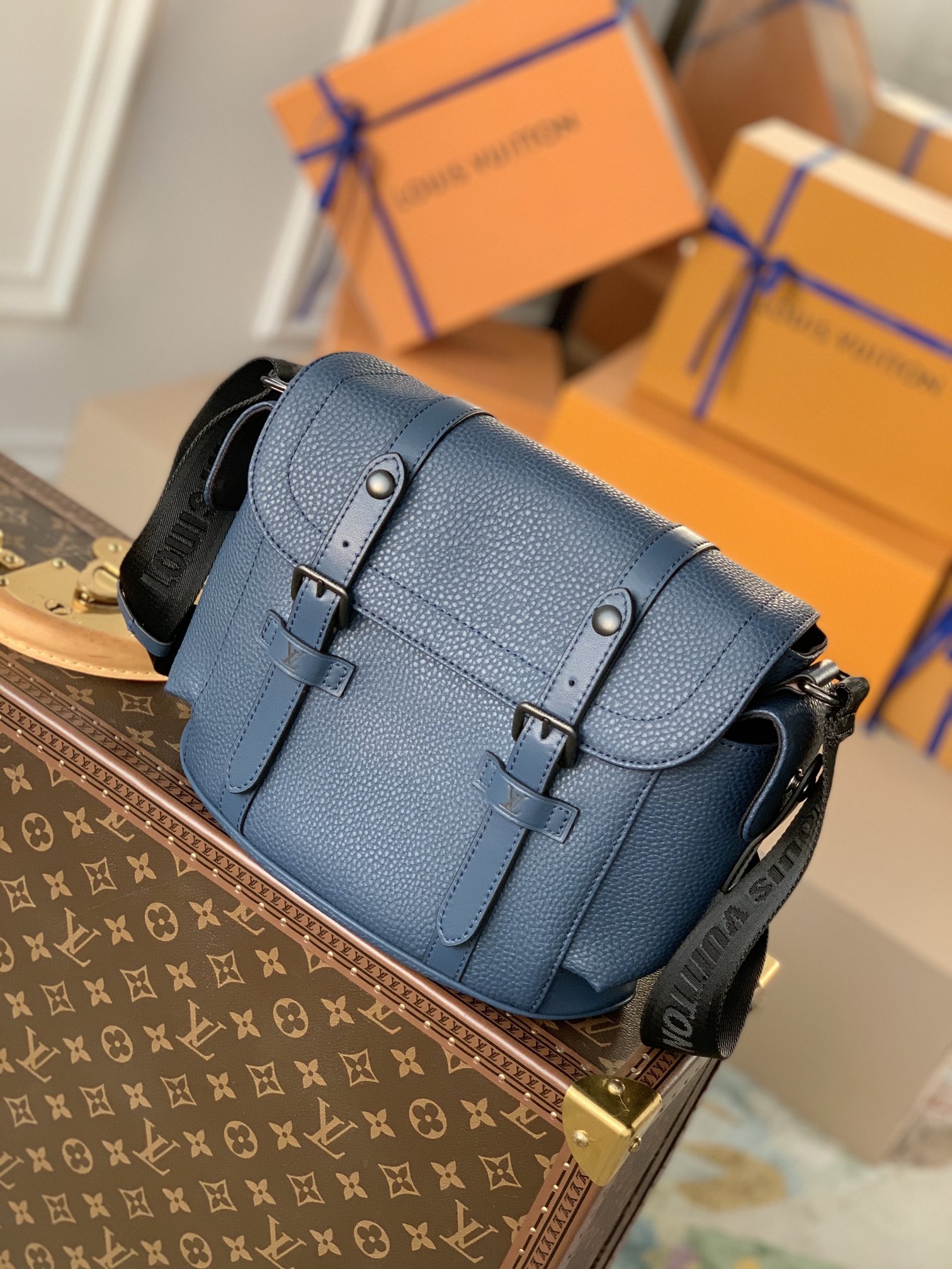 Louis Vuitton LV Christopher 邮差包 M58475午夜蓝