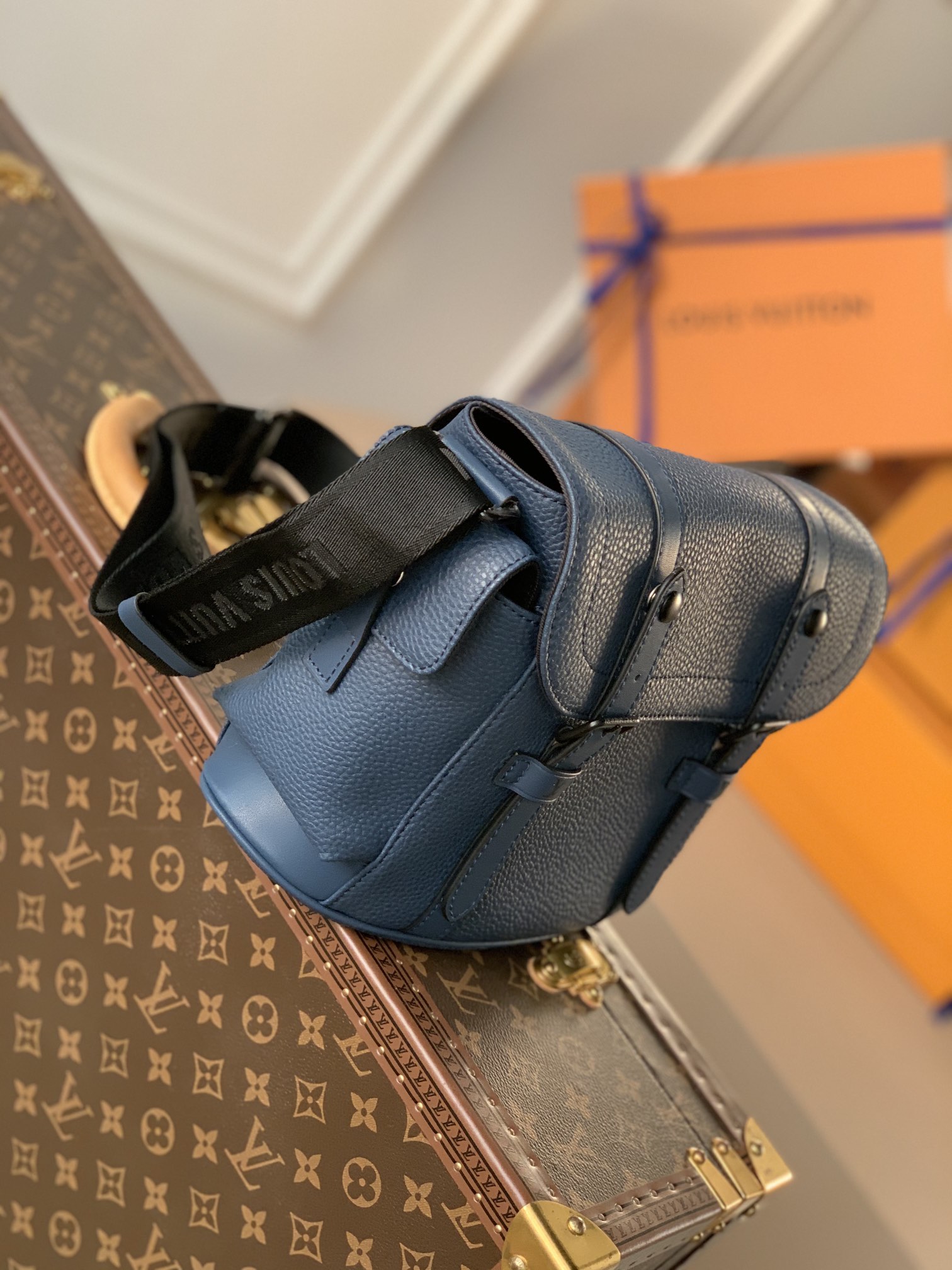 Louis Vuitton LV Christopher 邮差包 M58475午夜蓝