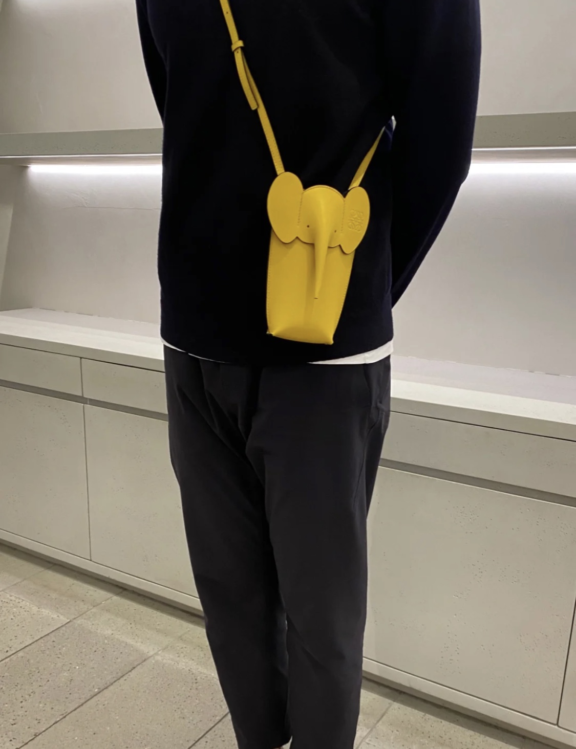 Loewe罗意威 小象手机包 0557黄