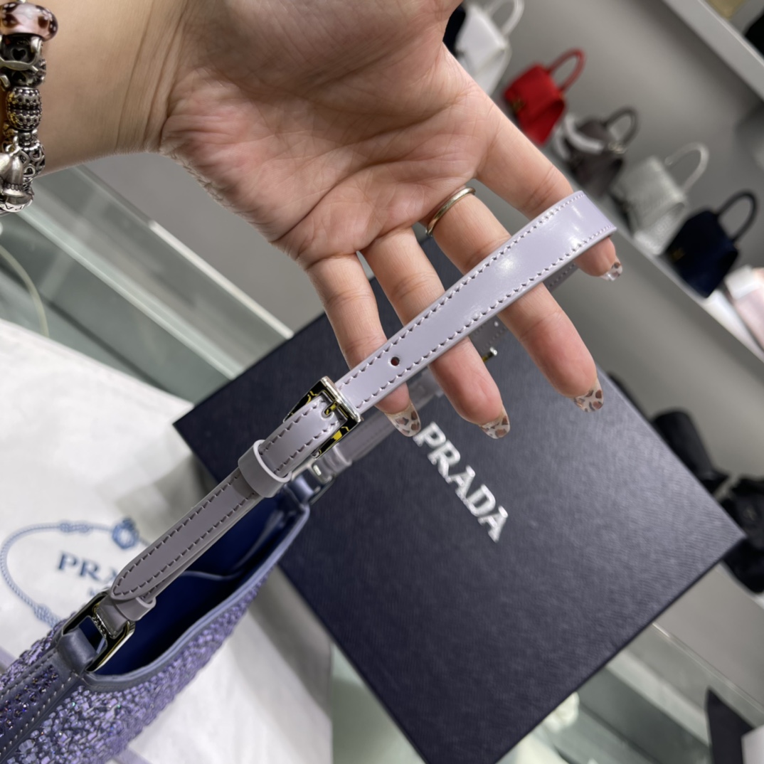 Prada Cleo手袋以綢緞縫製 1BC169 优雅 大小不一的閃爍水晶流露精緻魅力