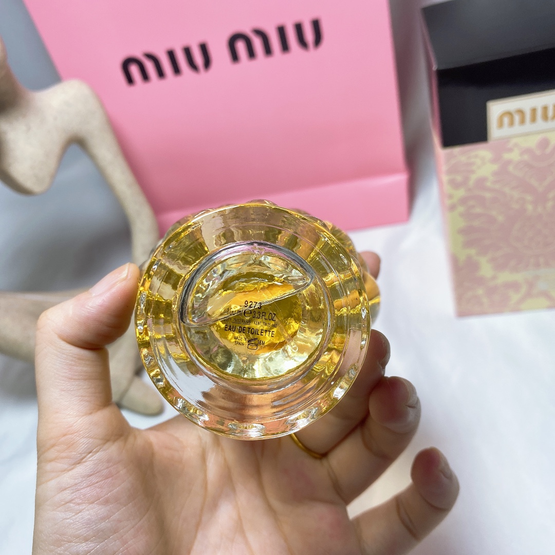 Miu Miu Twist Eau de Toilette 100ml - A Captivating Fragrance for Women 3 i1631606183 563 2