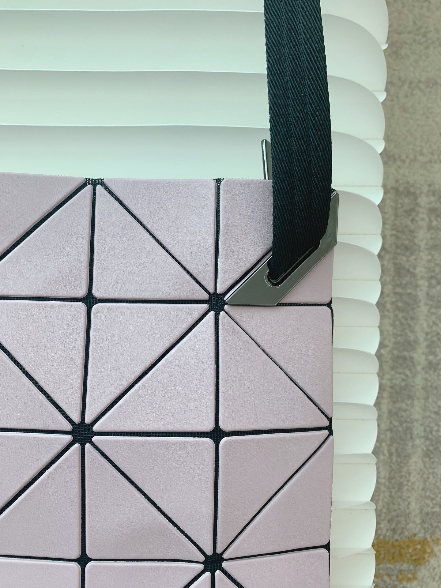 IsseyMiyake BAOBAO｜三宅一生情侣同款肩背包AG491