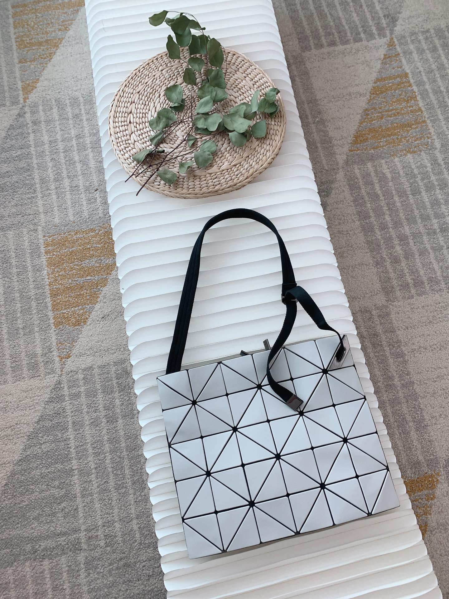 IsseyMiyake BAOBAO｜三宅一生情侣同款肩背包AG491