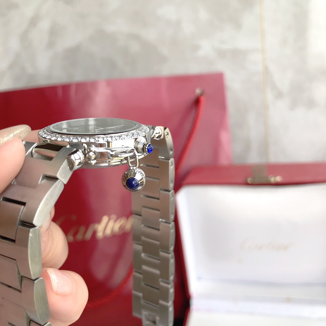 Cartier 卡地亚2021款帕莎系列腕表 最新中东限定款 墨绿色表盘 标准阿拉伯文数字 35mm表款