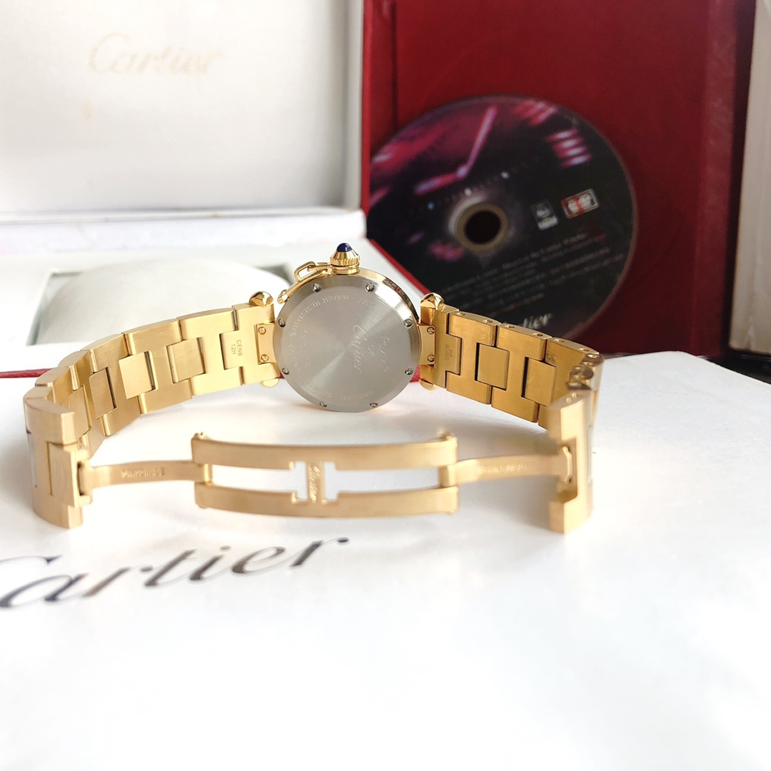 Cartier 卡地亚2021款帕莎系列腕表 最新中东限定款 墨绿色表盘 标准阿拉伯文数字 35mm表款