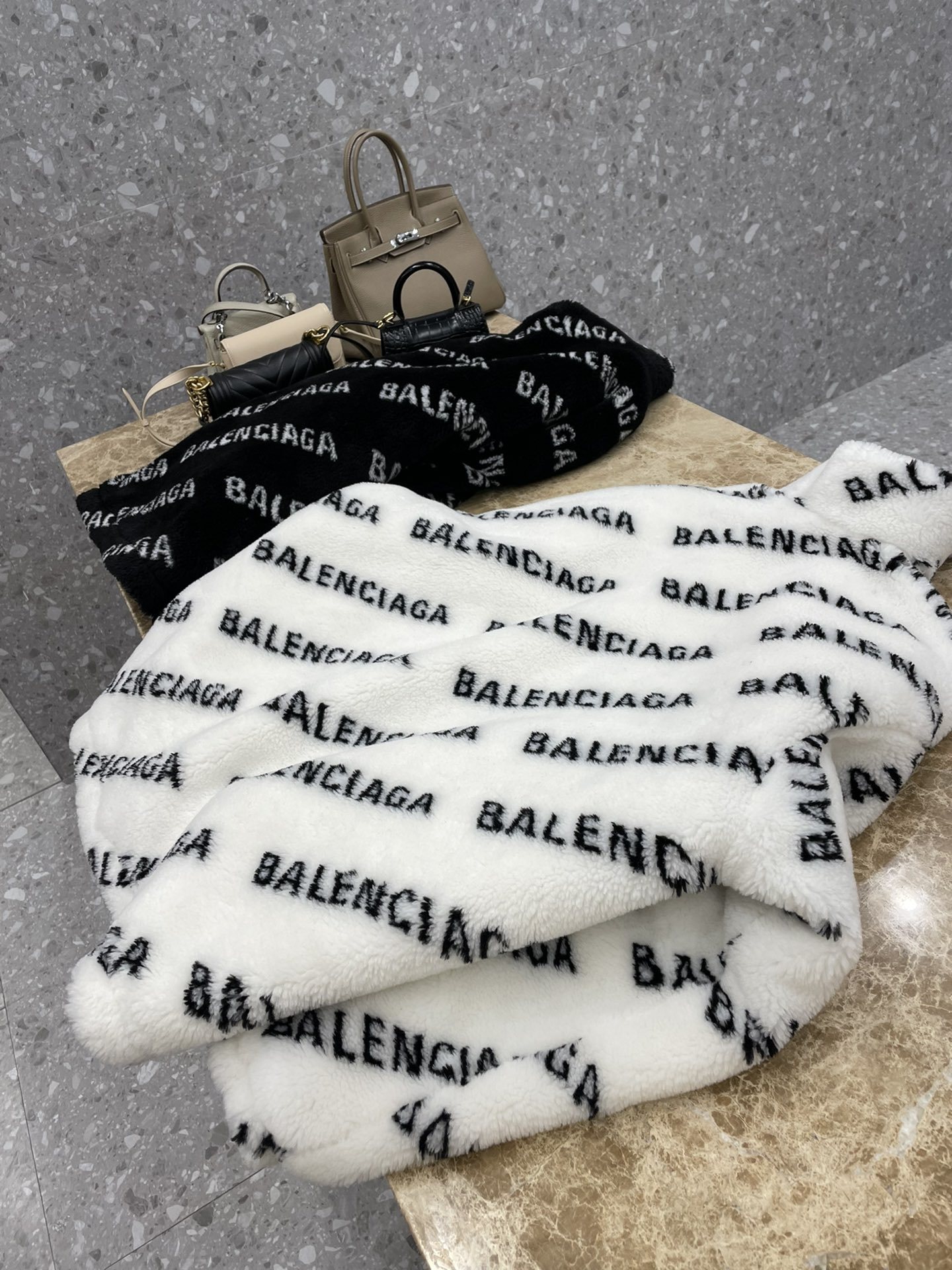 BALENCI*GA字母皮草码数sm