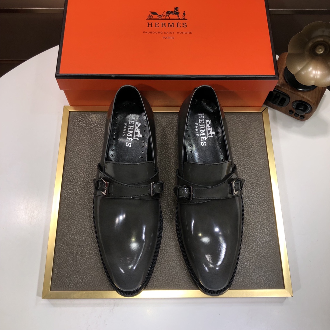 J0 爱马仕 Hermes 正装皮鞋专柜原单，高端定制，一直坚持使用大量手工制作，头层牛皮，原版1:1拆解套楦，羊皮内里’原版开模大底，高级定制的最佳组合 ，上脚超赞’随意出入各种场合码38-44