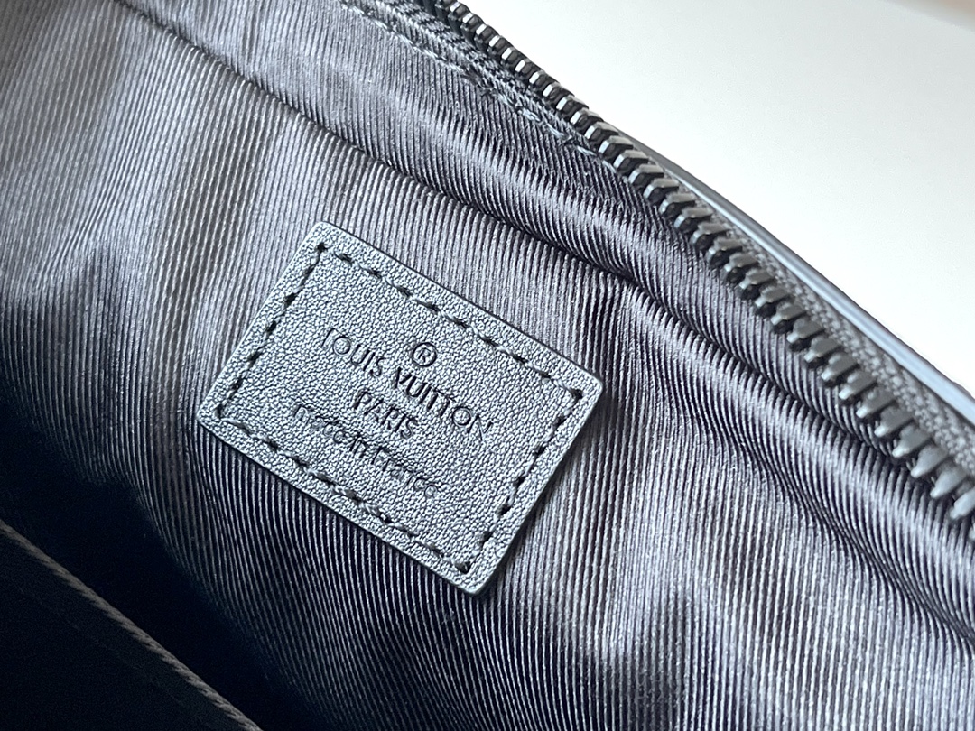 Quality M69827 SPRINTER Messenger Bag - Bag 9