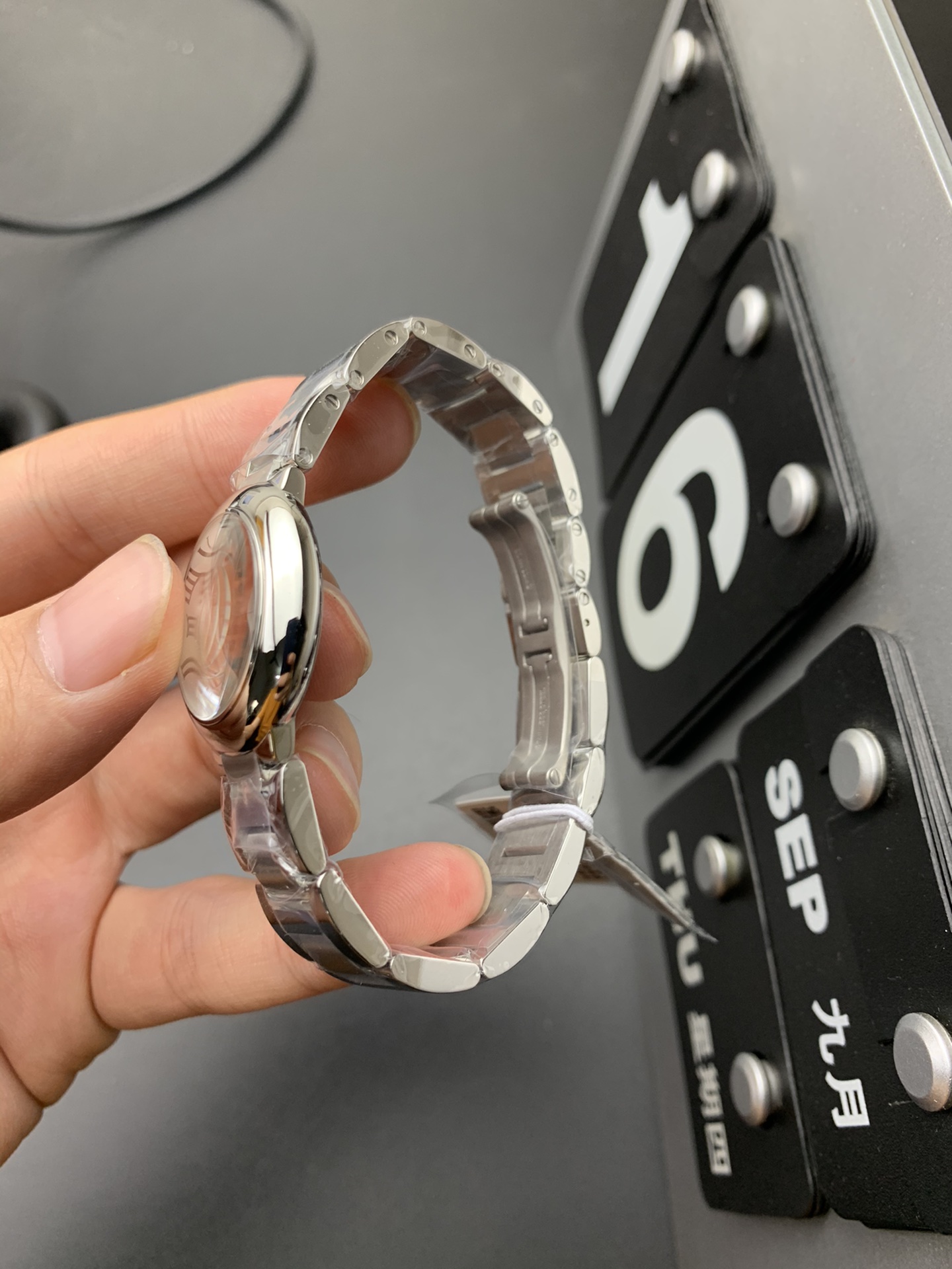 Cartier V6 28小气球