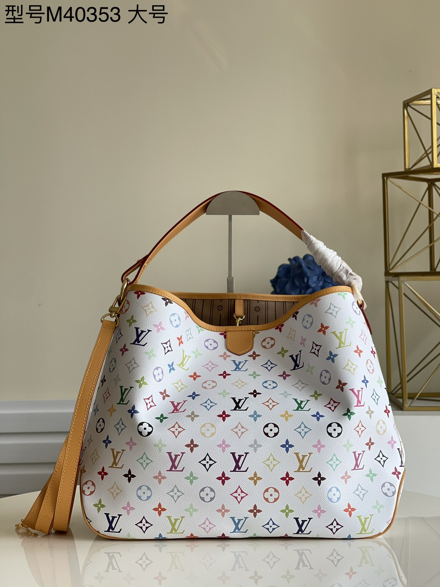 NO:397765,[Exclusive real photo M40353 white three-color large number] color-changing yellow skin, Internet celebrity envelopes are shipped!  The original mold opening of the counter must be the best. 'Use imported PVC + imported original yellow leather with high quality zipper brass hardware. High cost and high quality leather hardware has always been our pursuit. Size: 52-30-20cm s.,LV [original leather],louis vuitton19860909【独家实拍M40353白三彩大号】 变色黄皮 网红包出货！专柜原版开模 务必做到最好「采用进口PVC+进口原版黄皮配高品质 拉链黄铜五金 高成本高品质的皮料五金一直是我们的追求 尺寸:52-30-20cm s.,LV【原厂皮】,louis vuitton,Bag