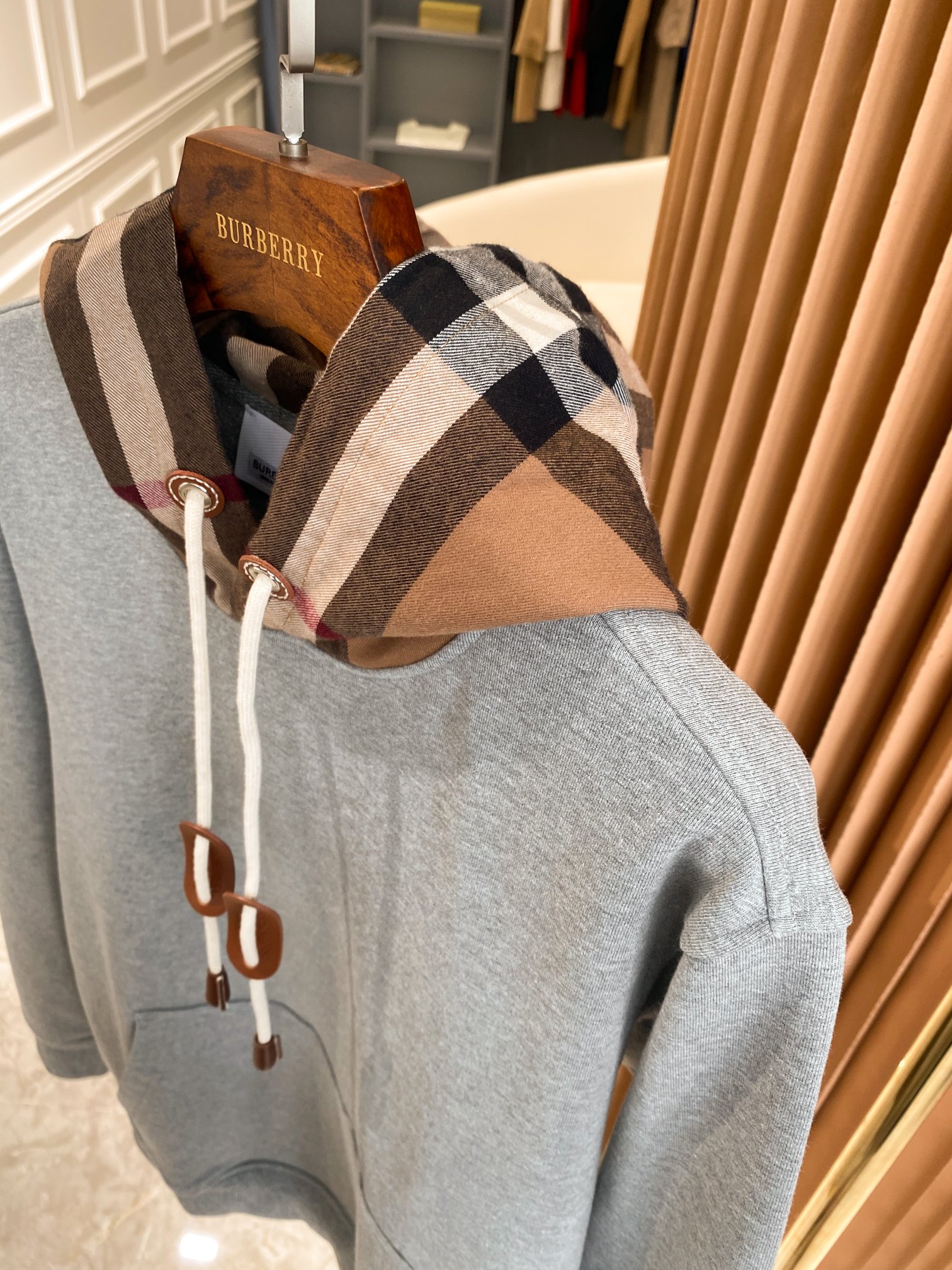 Burberry Sudadera con Capucha de Algodón y Mezcla con Estampado a Cuadros 7 a1631866571511 4188