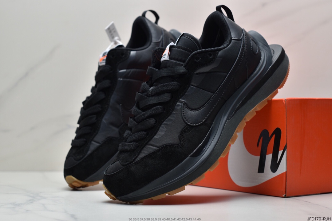 170 耐克Sacai X NIKe regasus vaporrly SP 华夫三代3.0走秀