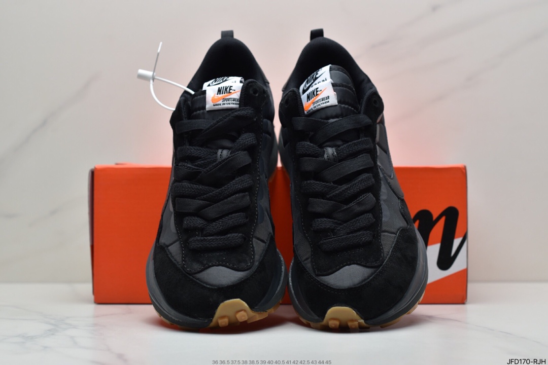 170 耐克Sacai X NIKe regasus vaporrly SP 华夫三代3.0走秀