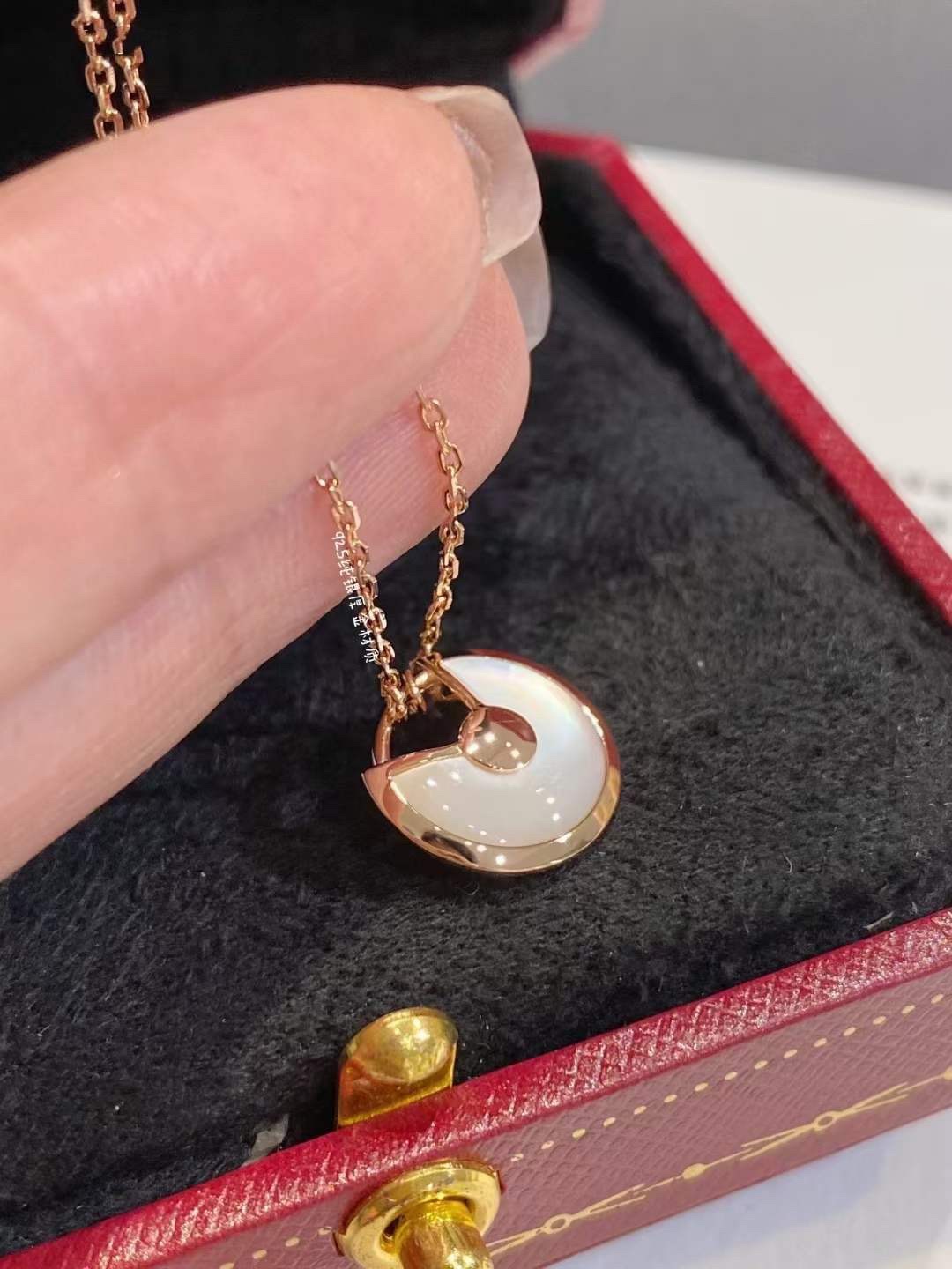 Cartier Cartier卡地亚 白贝护身符锁骨项链