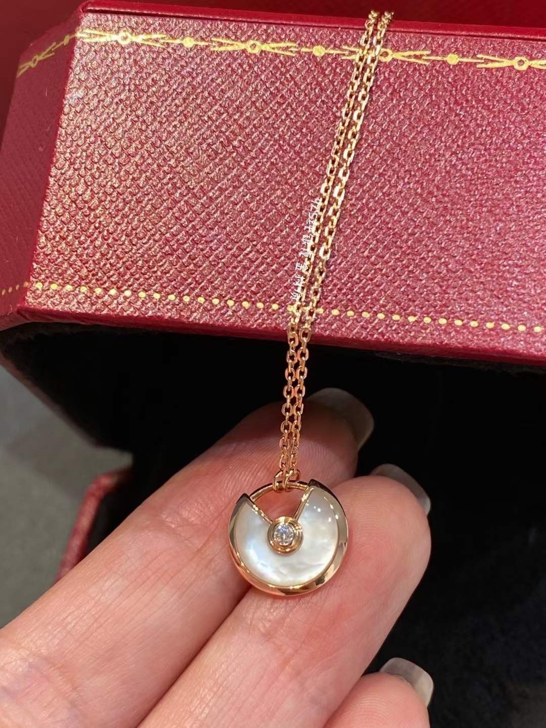 Cartier Cartier卡地亚 白贝护身符锁骨项链