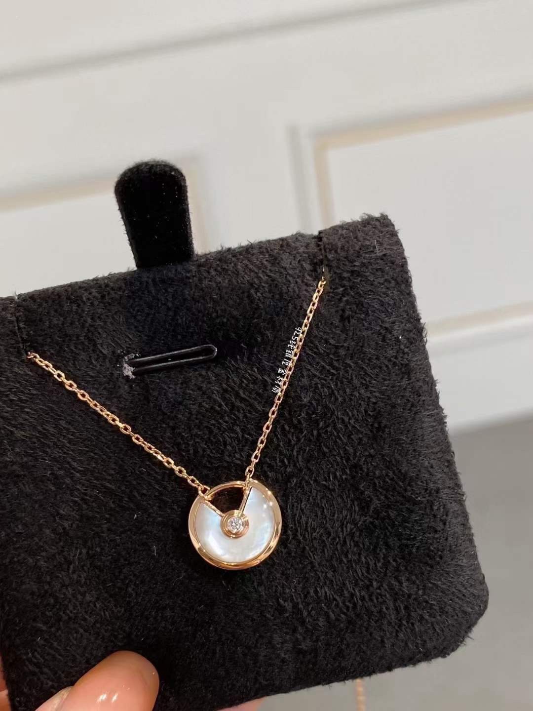 Cartier Cartier卡地亚 白贝护身符锁骨项链