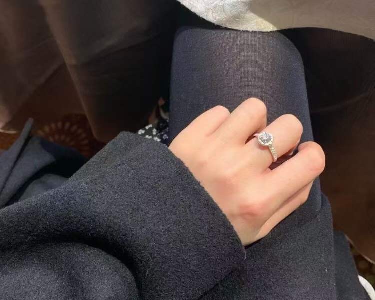 Cartier Cartier卡地亚 Destinee 圆钻戒指