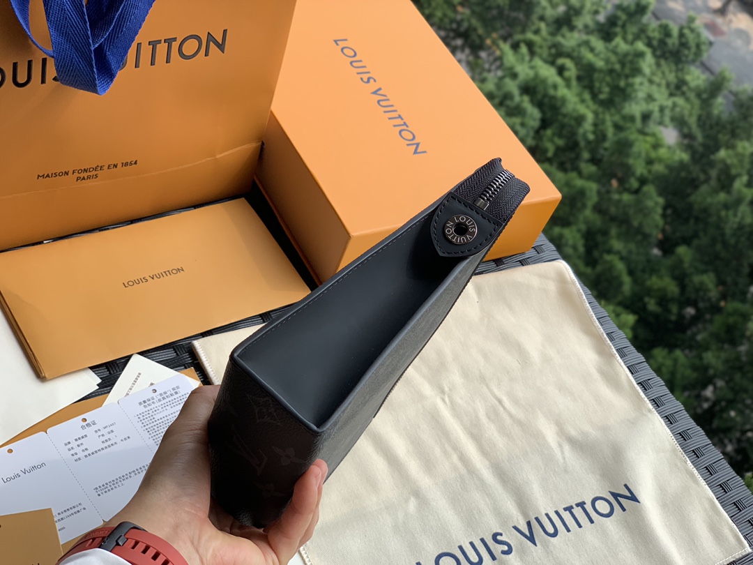 非市场普通货 进口皮料半钢五金 m61692尺寸27 x 21 x 6 cm 国外渠道货！正宗原厂老花料