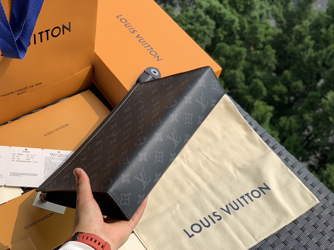 非市场普通货 进口皮料半钢五金 m61692尺寸27 x 21 x 6 cm 国外渠道货！正宗原厂老花料