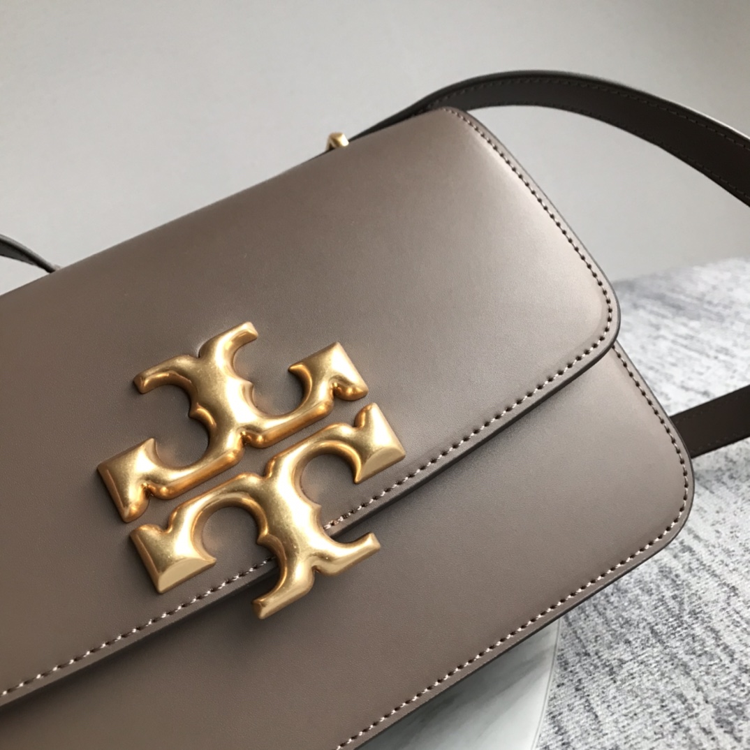 Tory Burch ～Tory Burch今年最火Eleanor系列是秀场款包包 也是 Tory Burch家的高端系列了