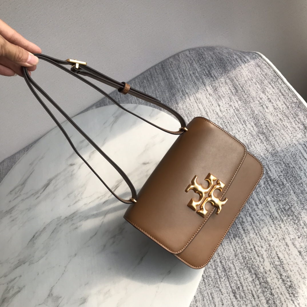 Tory Burch ～Tory Burch今年最火Eleanor系列是秀场款包包 也是 Tory Burch家的高端系列了