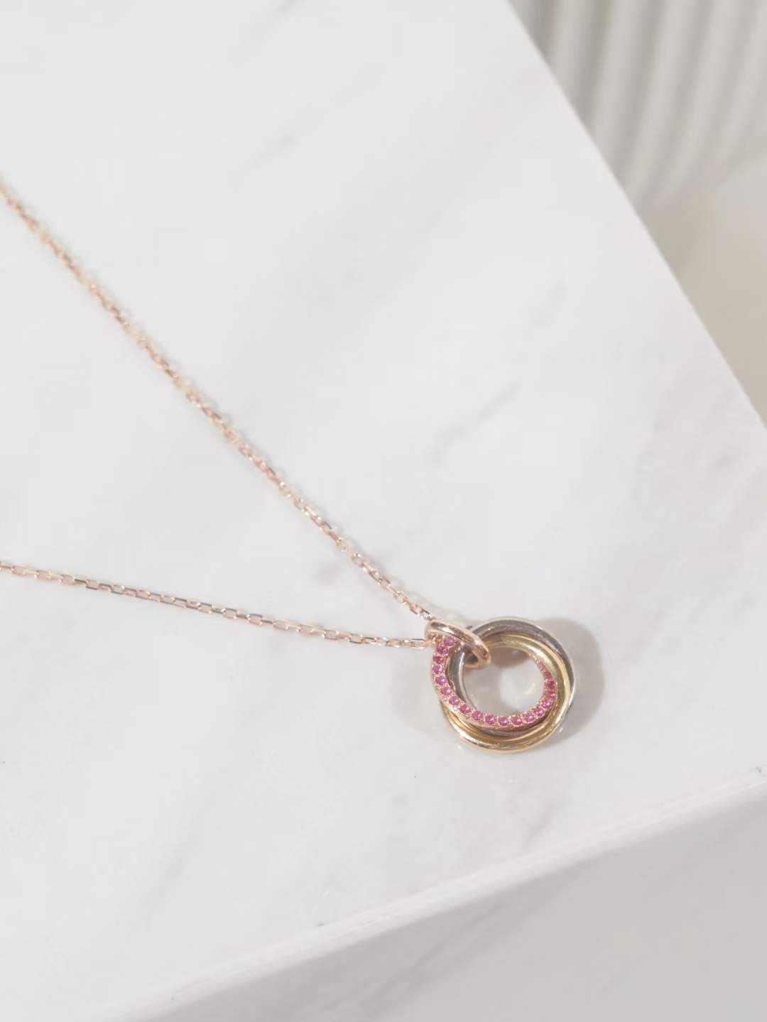 Cartier Cartier卡地亚 Trinity系列粉钻三环锁骨项链