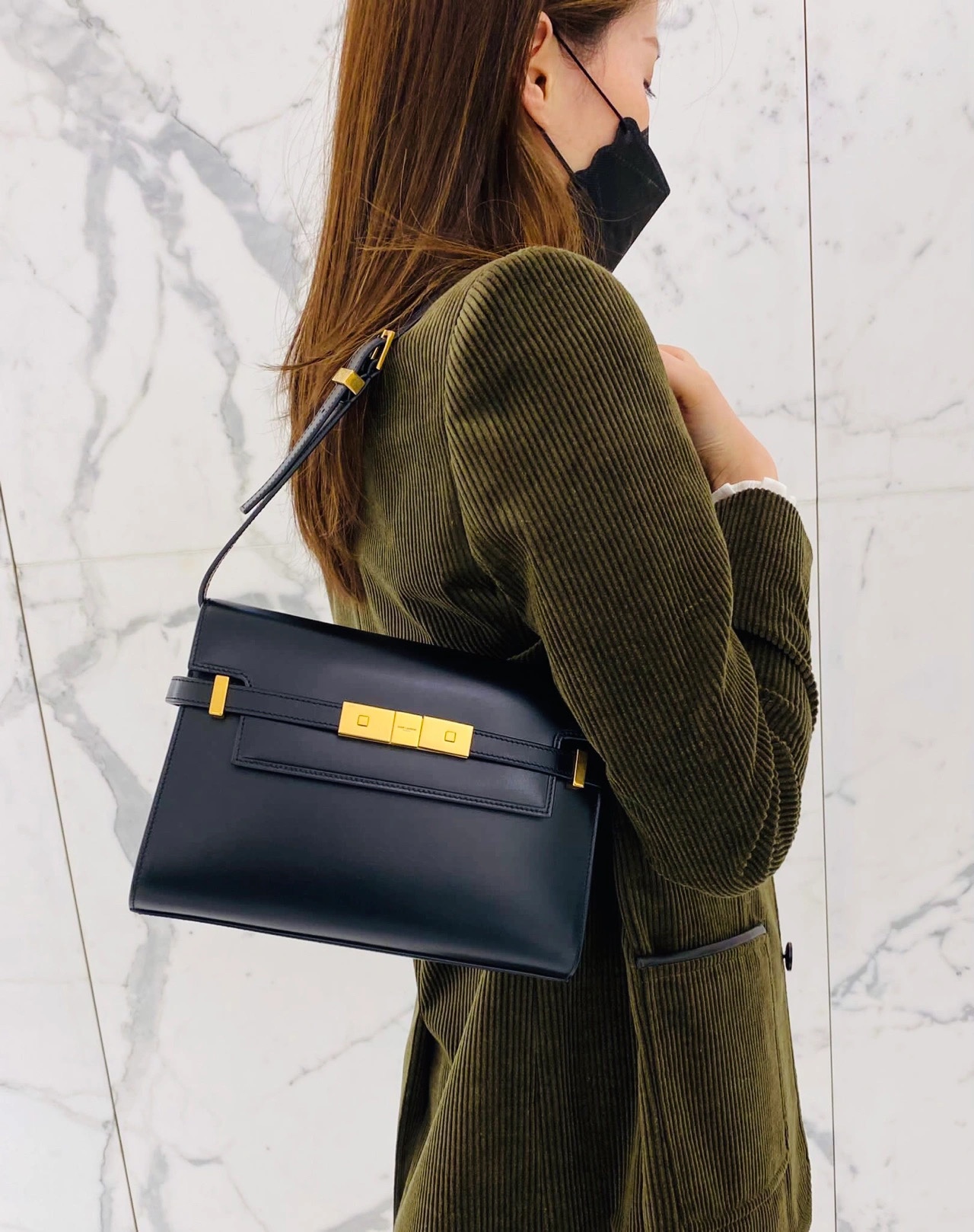 YSL 𝙈𝙖𝙣𝙝𝙖𝙩𝙩𝙖𝙣 𝟮𝟰𝙘𝙢 牙签纹法棍包 675626黑色/金扣