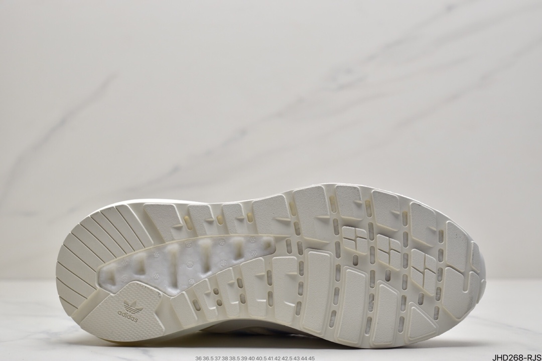 190 阿迪达斯AD Originals ZX 2K Boost 2.0采用科技风设计GZ8283