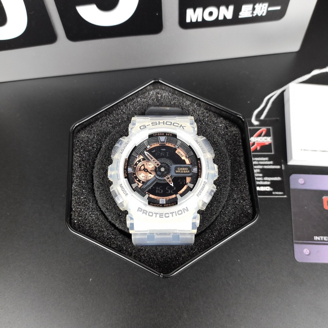 💰50 卡西欧 表盘直径大号53mm、小号32mm，手表小红书已爆#回头率爆表！这绝对是掌柜的自留款！功能极多，指南针，秒表（精确到1/1000秒）温度计，世界时间，倒计时，闹铃，间歇响报，45度自动抬手亮Led照明！各位老铁，剁手还请抓紧！所以一定要抓住机会喔！