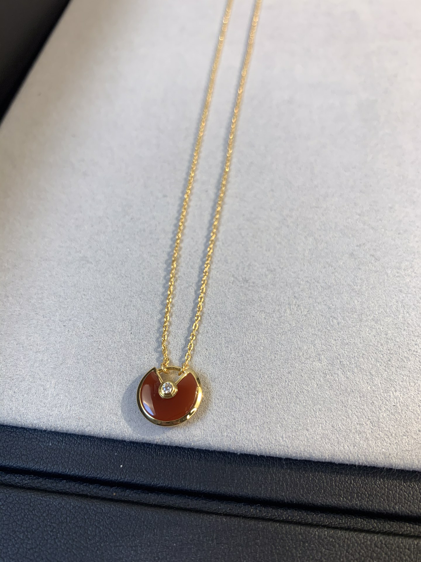 Cartier колье с двойной пряжкой, CNC-гравировка, итальянская цепочка на заказ — высшее качество