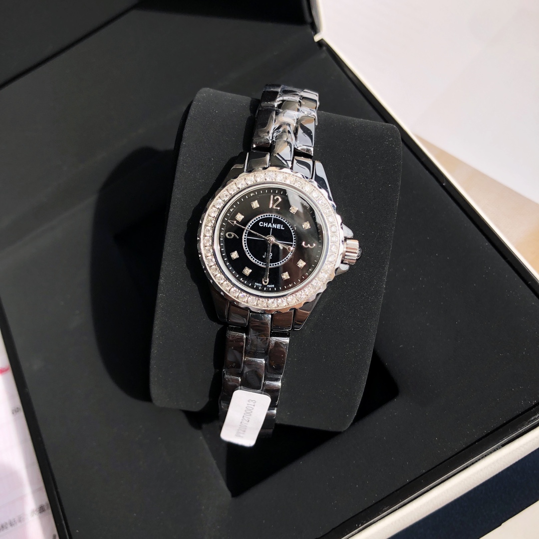 Часы Chanel