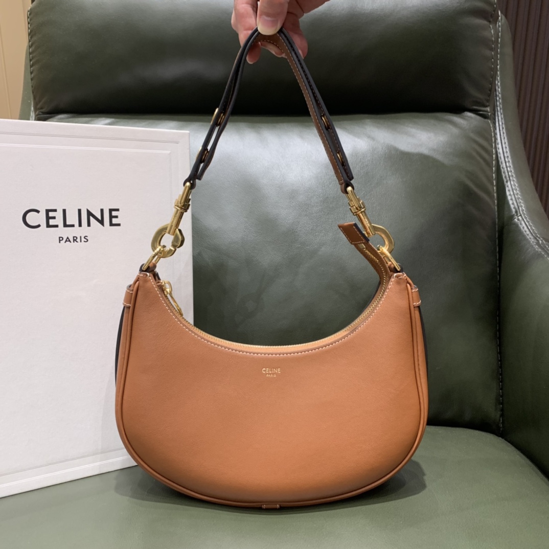 Celine AVA STRAP 腋下包 196923焦糖色