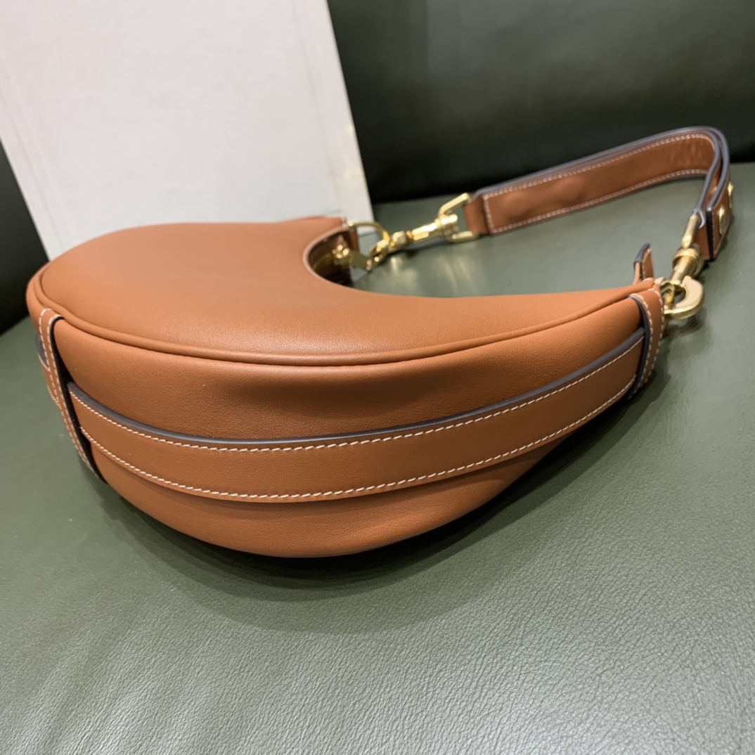 Celine AVA STRAP 腋下包 196923焦糖色