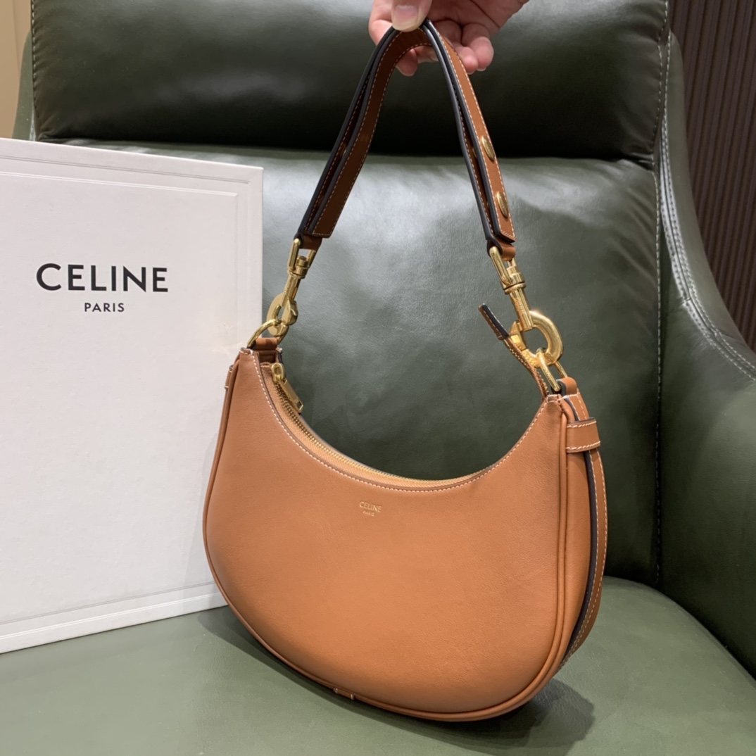 Celine AVA STRAP 腋下包 196923焦糖色