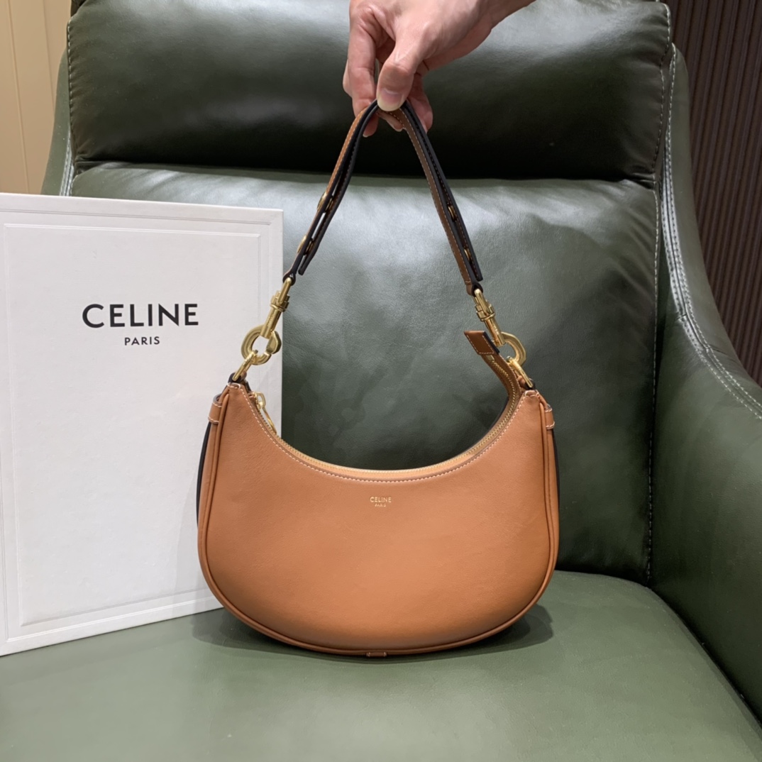 Celine AVA STRAP 腋下包 196923焦糖色